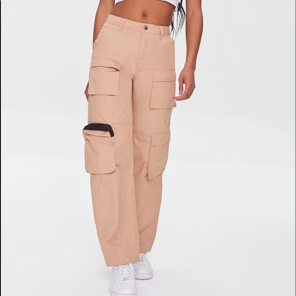 FOREVER21 twill cargo pants sz small
